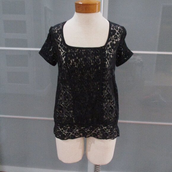 Akiabara Short Sleeve Floral Lace Blouse - Picture 1 of 6